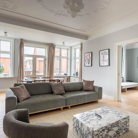 Perfect Homes Near Amager Apartment *